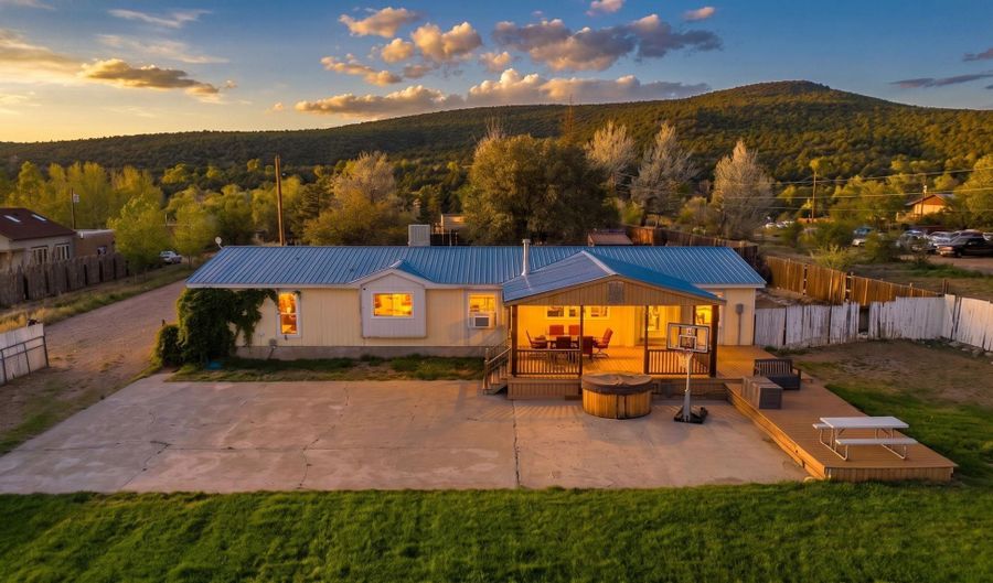 3 Camino Anastacio, Arroyo Hondo, NM 87513 - 4 Beds, 2 Bath