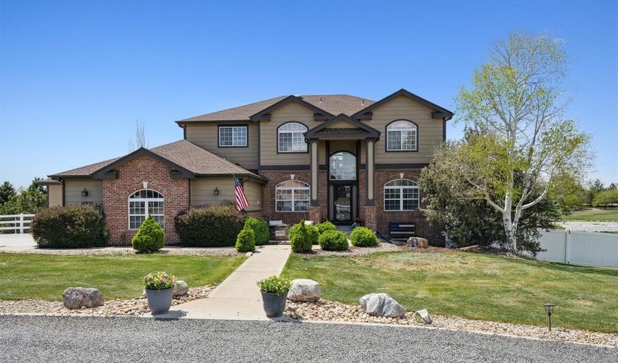 14953 Akron Ct, Brighton, CO 80602 - 5 Beds, 4 Bath