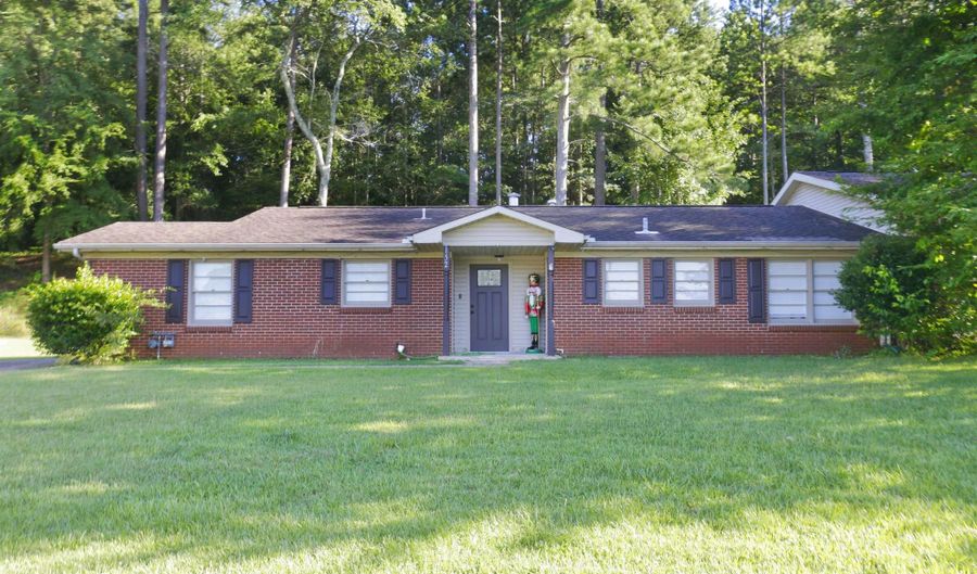 152 WIRANS Rd, Anniston, AL 36205 - 2 Beds, 2 Bath
