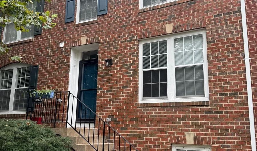 20419 CHARTER OAK Dr, Ashburn, VA 20147 - 3 Beds, 4 Bath