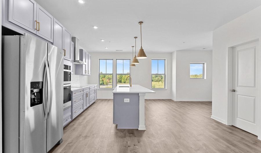 19713 MISTY MOSS Sq, Ashburn, VA 20147 - 3 Beds, 3 Bath