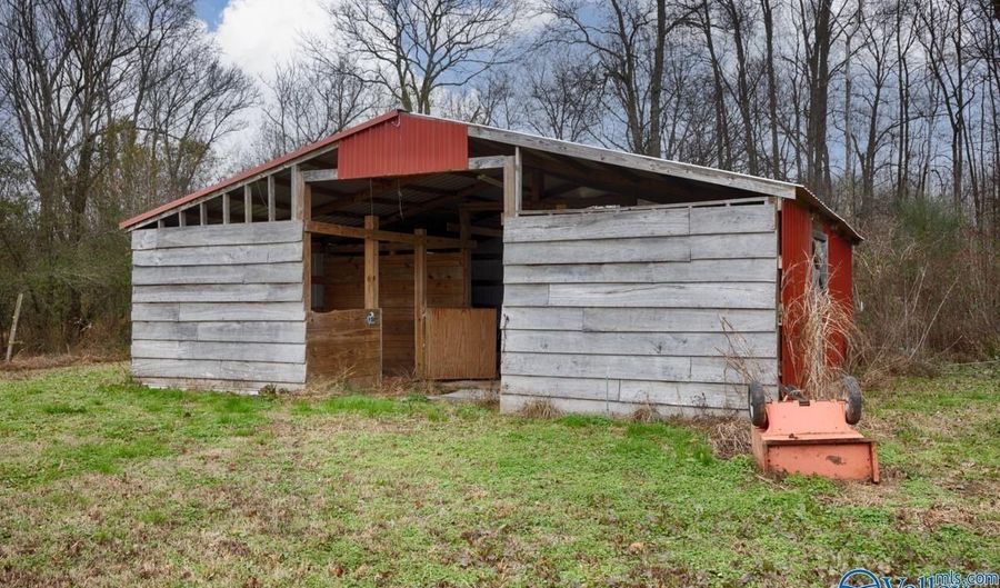 12760 Lucas Ferry Rd, Athens, AL 35611 - 4 Beds, 4 Bath