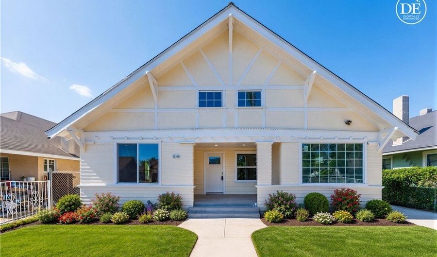2041 W 29th Pl, Los Angeles, CA 90018 - 3 Beds, 3 Bath