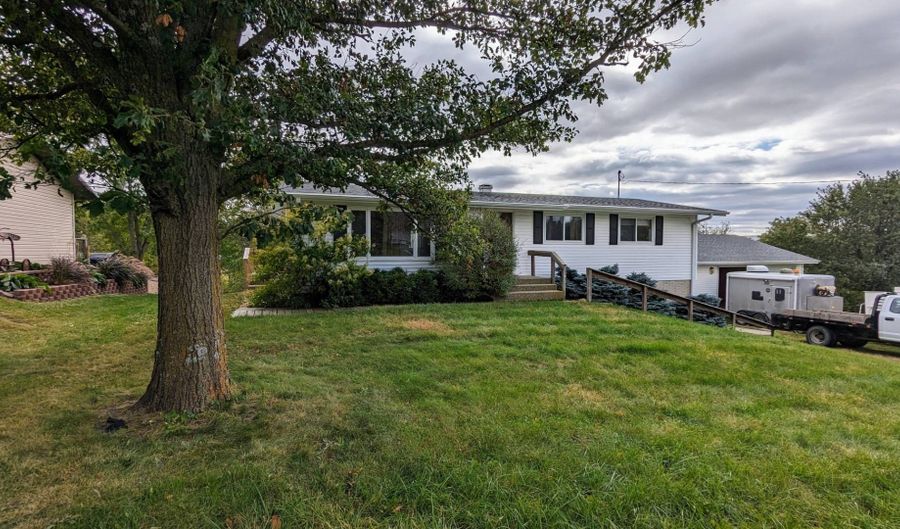 904 Guthrie St, Adair, IA 50002 - 3 Beds, 1 Bath