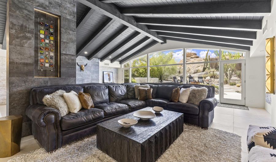 1018 N BOULDER Dr, Carefree, AZ 85377 - 3 Beds, 4 Bath