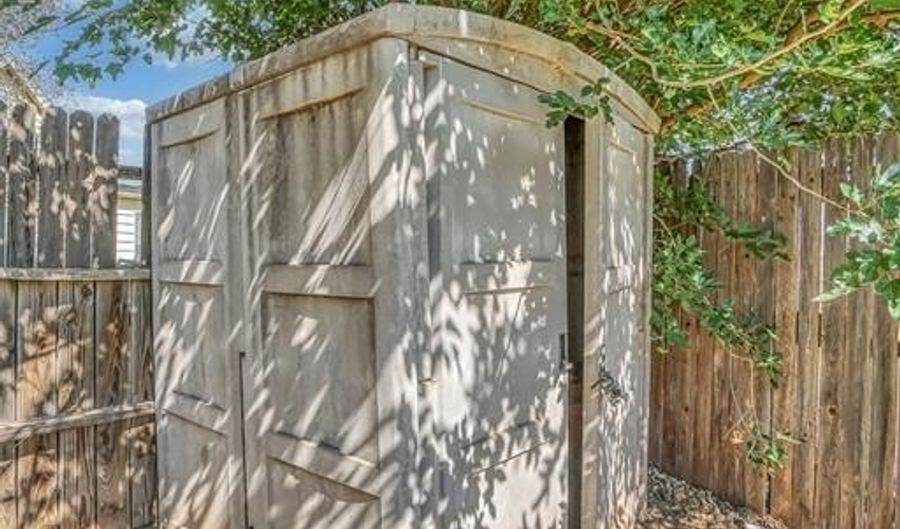 1700 Harding, Altus, OK 73521 - 3 Beds, 2 Bath