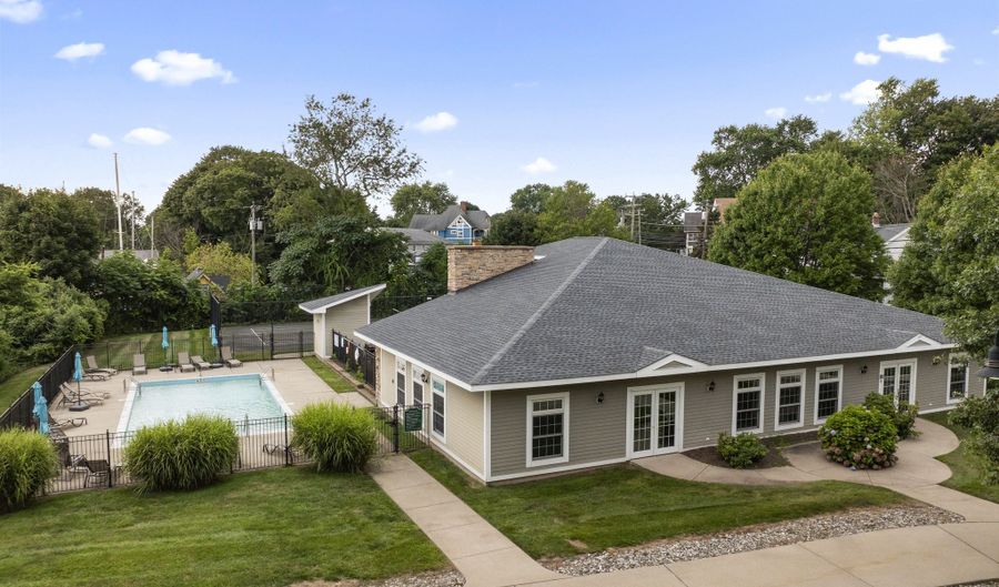 1 Indian Neck Ave APT 6, Branford, CT 06405 - 2 Beds, 2 Bath