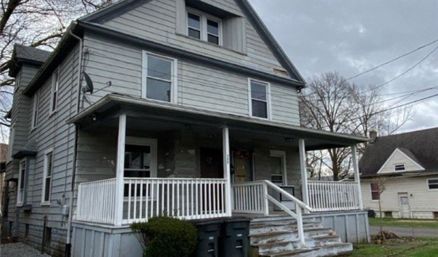 583 Schiller Ave 583, Akron, OH 44310 - 4 Beds, 1 Bath