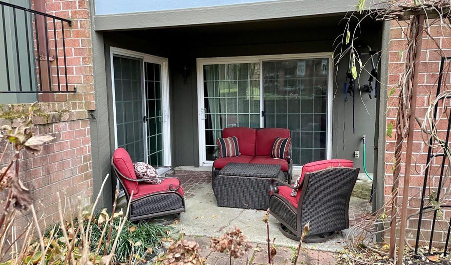 7- A FRIENDSWOOD Ct 7A, Baltimore, MD 21209 - 2 Beds, 2 Bath