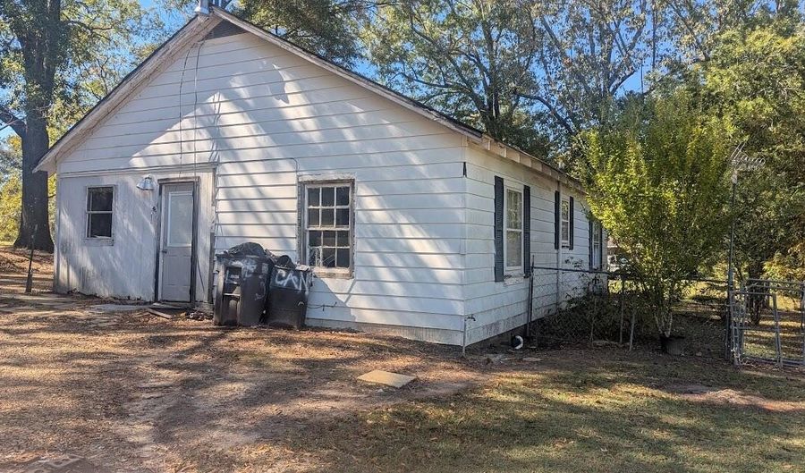 314 Latimer St, Baldwyn, MS 38824 - 2 Beds, 0 Bath