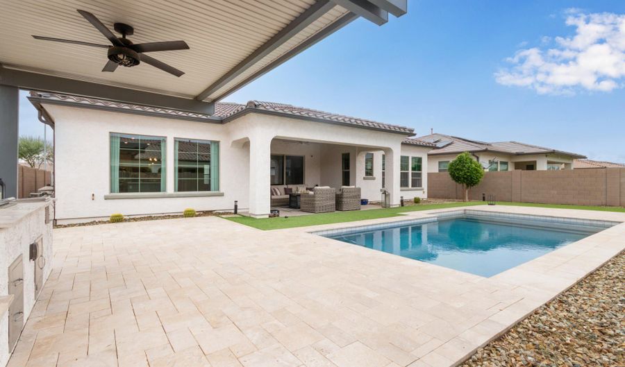 11807 W PARKWAY Ln, Avondale, AZ 85323 - 3 Beds, 2 Bath