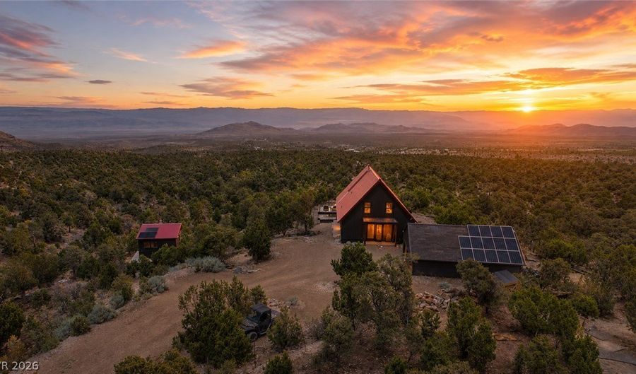 154 Oak Trail Cir, Cold Creek, NV 89124 - 3 Beds, 3 Bath