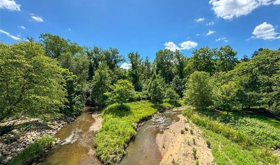 25733 River Dr, Franklin, MI 48025 - 4 Beds, 4 Bath
