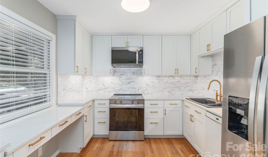 30 Maple Ridge Ln, Asheville, NC 28806 - 3 Beds, 3 Bath