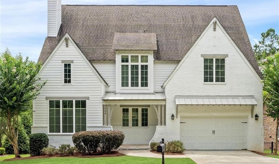 209 HICKORYWOODS Dr, Auburn, AL 36830 - 4 Beds, 3 Bath