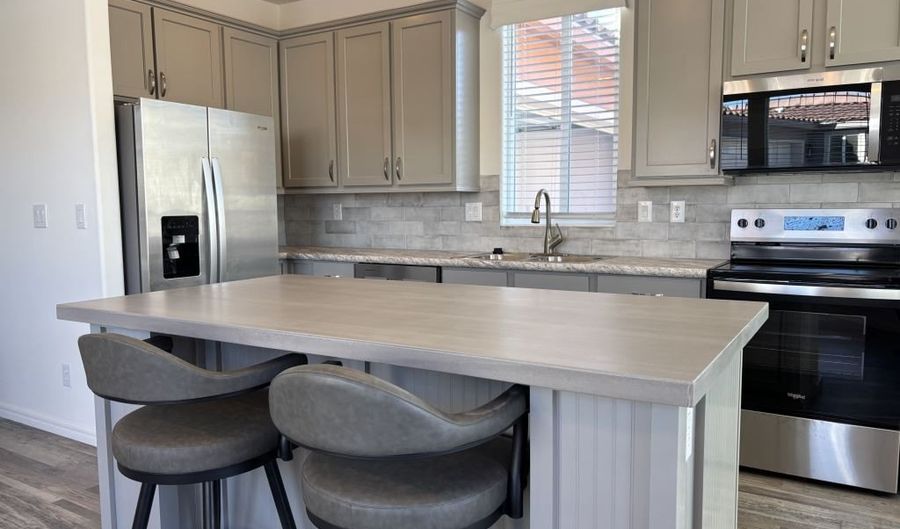 3301 S Goldfield Rd 3017, Apache Junction, AZ 85119 - 3 Beds, 2 Bath