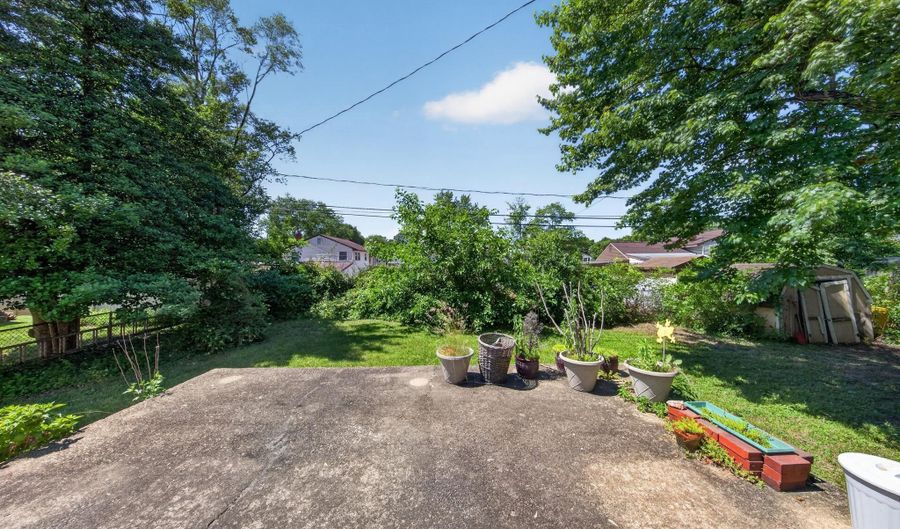 178 W SHELLEY Dr, Claymont, DE 19703 - 3 Beds, 2 Bath