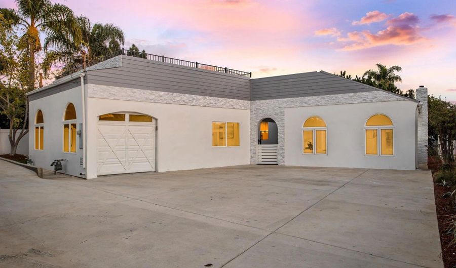 1513 California St, Oceanside, CA 92054 - 5 Beds, 4 Bath