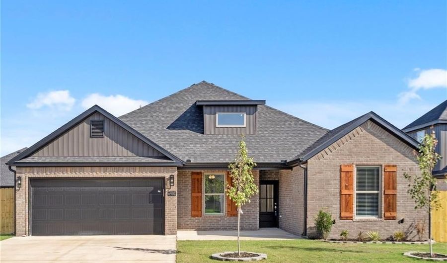 6902 SW Basswood Ave, Bentonville, AR 72713 - 3 Beds, 2 Bath