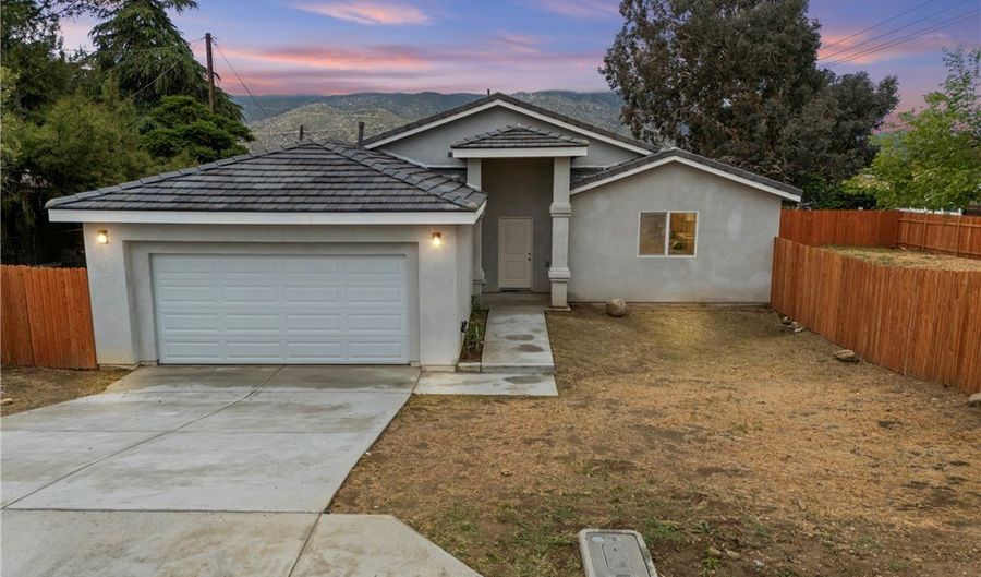 230 E Hoffer St, Banning, CA 92220 - 3 Beds, 2 Bath