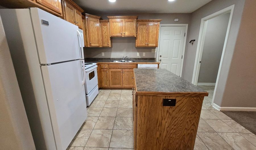 3513 Terrace Hill Ct, Benton, AR 72019 - 3 Beds, 2 Bath