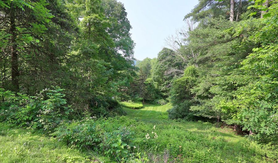 11 College Hill Rd, Canaan, CT 06018 - 5 Beds, 4 Bath