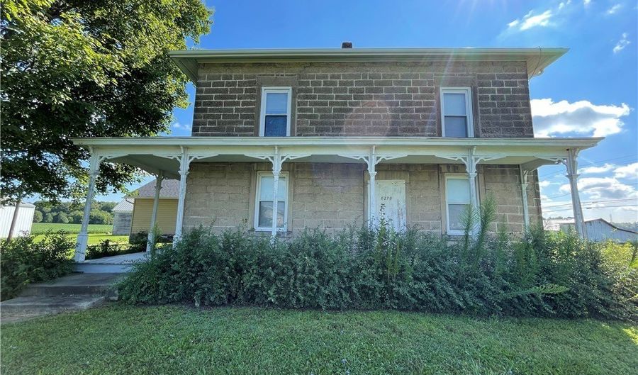 8279 Baumhart Rd, Vermilion, OH 44089 - 3 Beds, 2 Bath