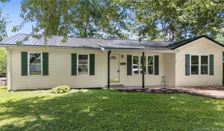 1220 N Third St, Austin, IN 47102 - 4 Beds, 1 Bath