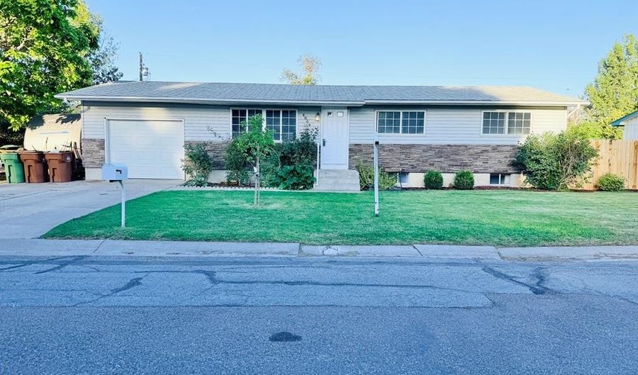 4864 Joy, Chubbuck, ID 83202 - 5 Beds, 2 Bath