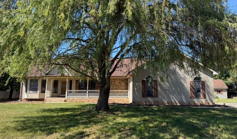 37 JOHN ANDREWS Dr, Harrington, DE 19952 - 3 Beds, 2 Bath