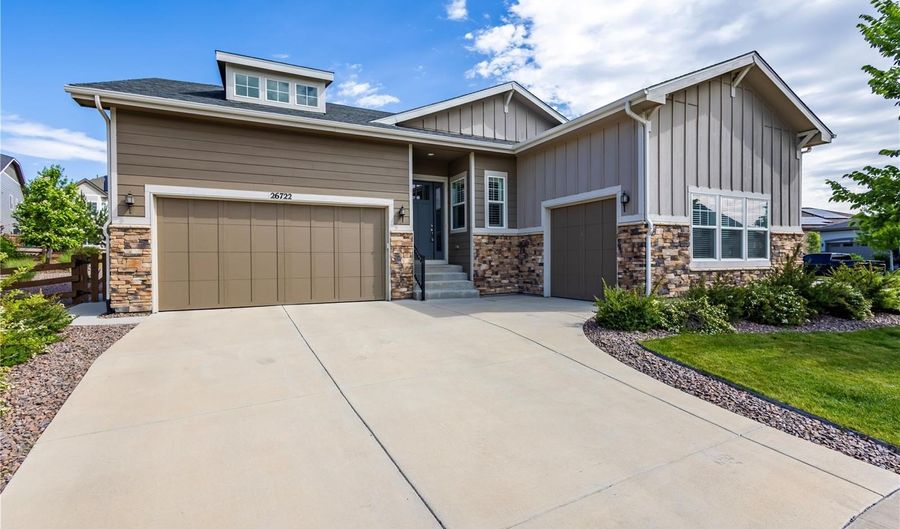 26722 E Peakview Pl, Aurora, CO 80016 - 4 Beds, 3 Bath