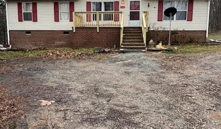 3836 Old Poole Rd, Alberta, VA 23821 - 3 Beds, 2 Bath