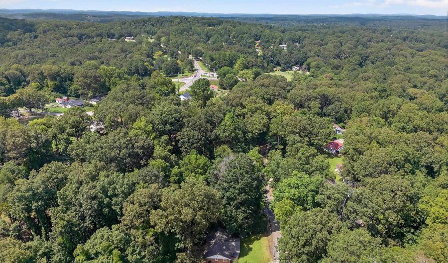5510 CHANDLER St, Anniston, AL 36206 - 3 Beds, 2 Bath