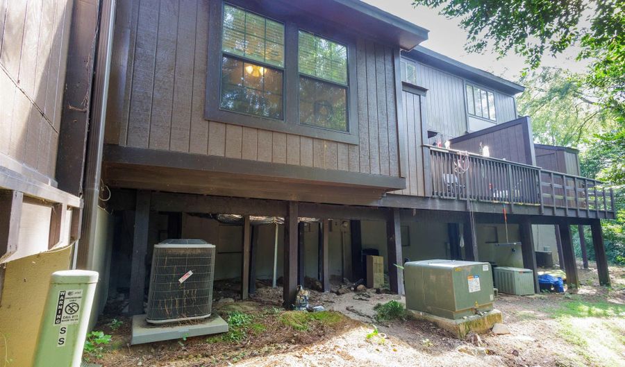 648 Willow Creek Dr, Macon, GA 31204 - 3 Beds, 3 Bath