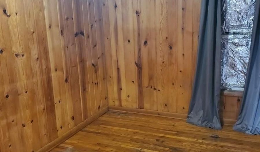 4893 N Winans Rd, Alma, MI 48801 - 3 Beds, 1 Bath