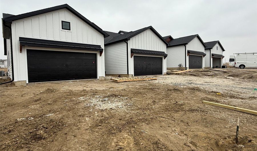 2010 Ammann Dr, Adel, IA 50003 - 4 Beds, 3 Bath