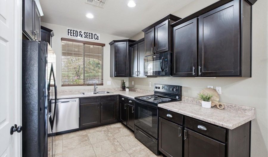 12029 W LOCUST Ln, Avondale, AZ 85323 - 3 Beds, 2 Bath
