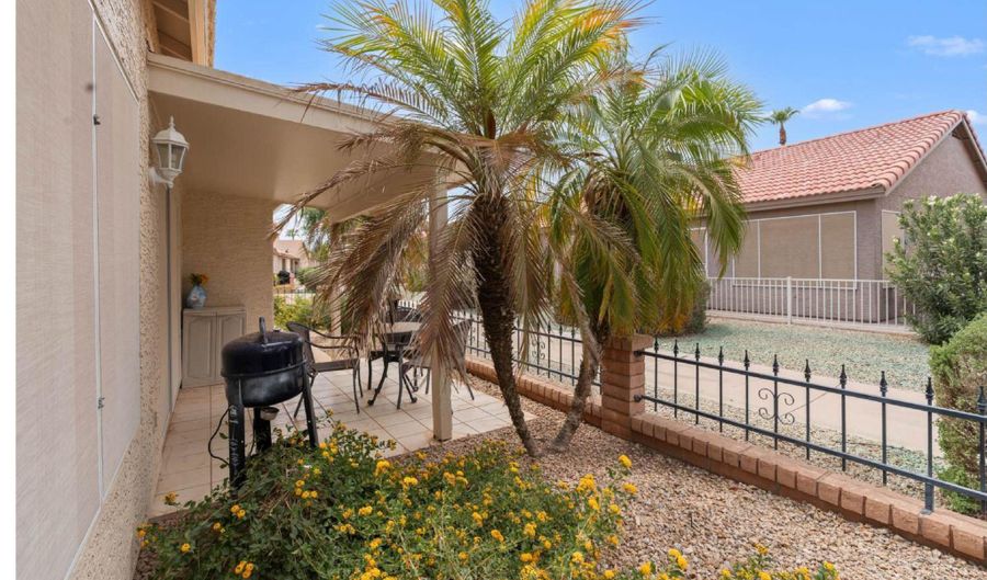 1762 E PALM BEACH Dr, Chandler, AZ 85249 - 2 Beds, 2 Bath