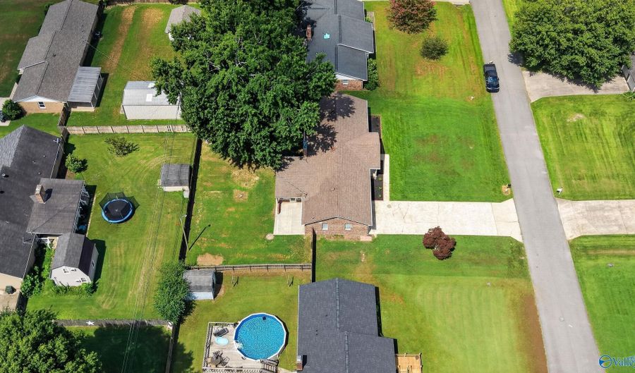 603 Bates St, Athens, AL 35611 - 3 Beds, 3 Bath