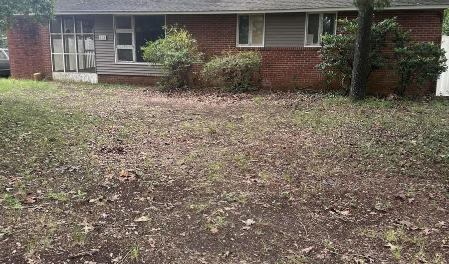 1726 Two Notch Rd SE, Aiken, SC 29803 - 3 Beds, 1 Bath