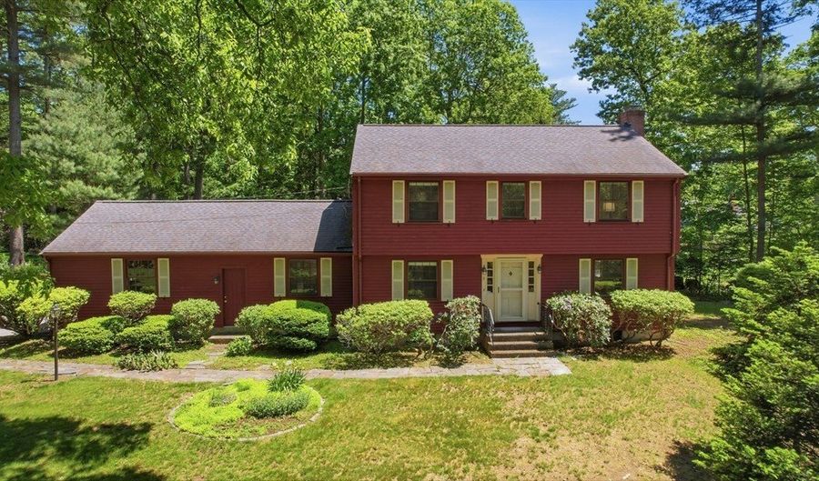 9 Deacon Hunt Dr, Acton, MA 01720 - 4 Beds, 3 Bath