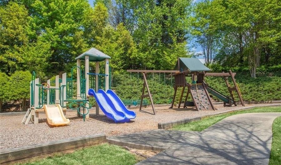 2335 Winthrope Way Dr, Alpharetta, GA 30009 - 3 Beds, 2 Bath