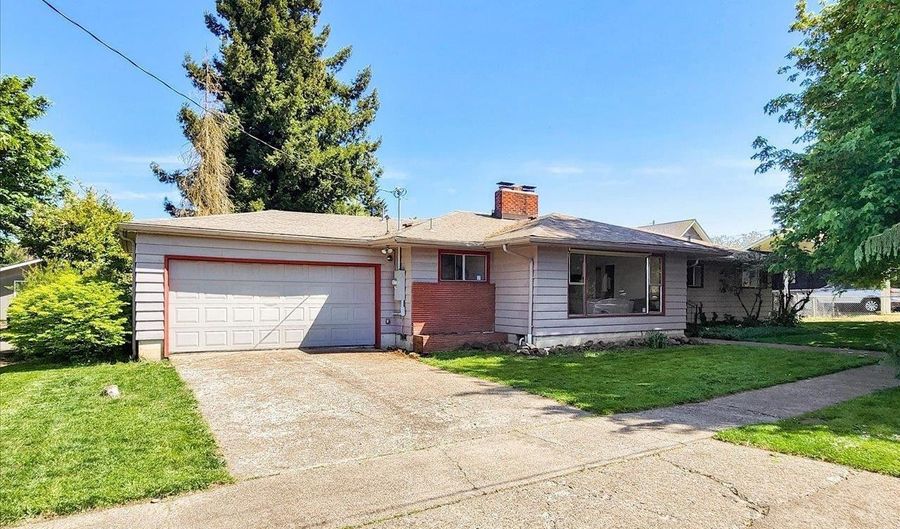 163 College St S, Monmouth, OR 97361 - 3 Beds, 2 Bath