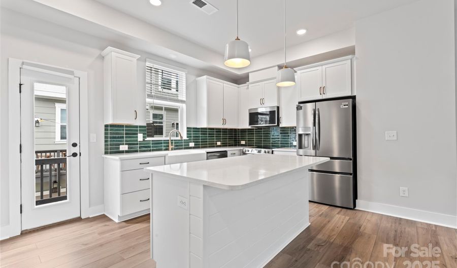 2025 Summey Ave, Charlotte, NC 28205 - 3 Beds, 4 Bath