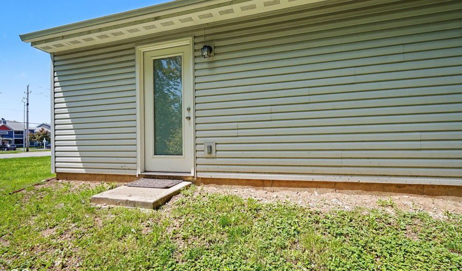 6459 Pinebark Pl, Indianapolis, IN 46217 - 3 Beds, 2 Bath