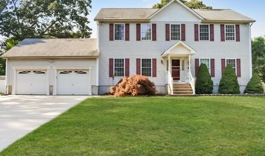 309 Holly Blvd, Bayville, NJ 08721 - 4 Beds, 3 Bath