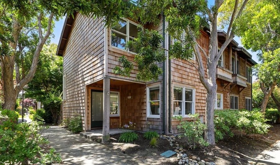 357 Centre Ct, Alameda, CA 94502 - 3 Beds, 2 Bath