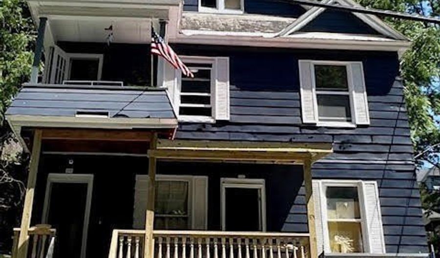 213 Vrooman Ave 2nd Floor, Amsterdam, NY 12010 - 4 Beds, 1 Bath