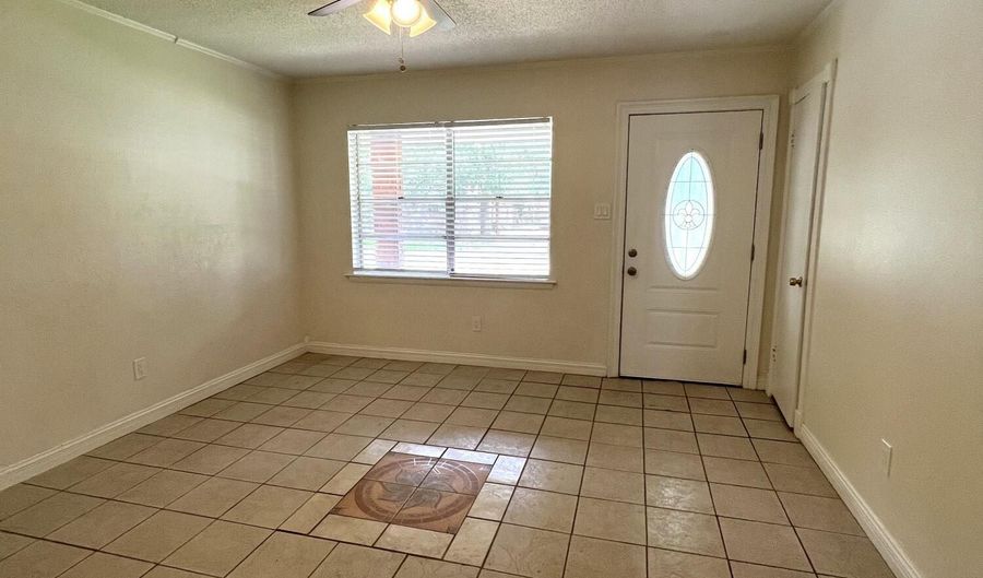 103 Ralph Dr, Gulfport, MS 39503 - 3 Beds, 2 Bath