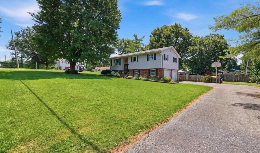 295 Bennett Rd, Bedford, IN 47421 - 3 Beds, 2 Bath